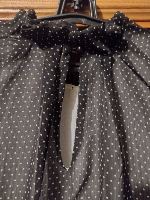 Дуже гарна довга сукня в горох 48-50