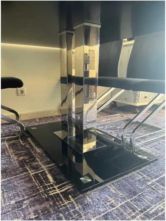 Mesa de jantar com tampo de vidro + 6 cadeiras