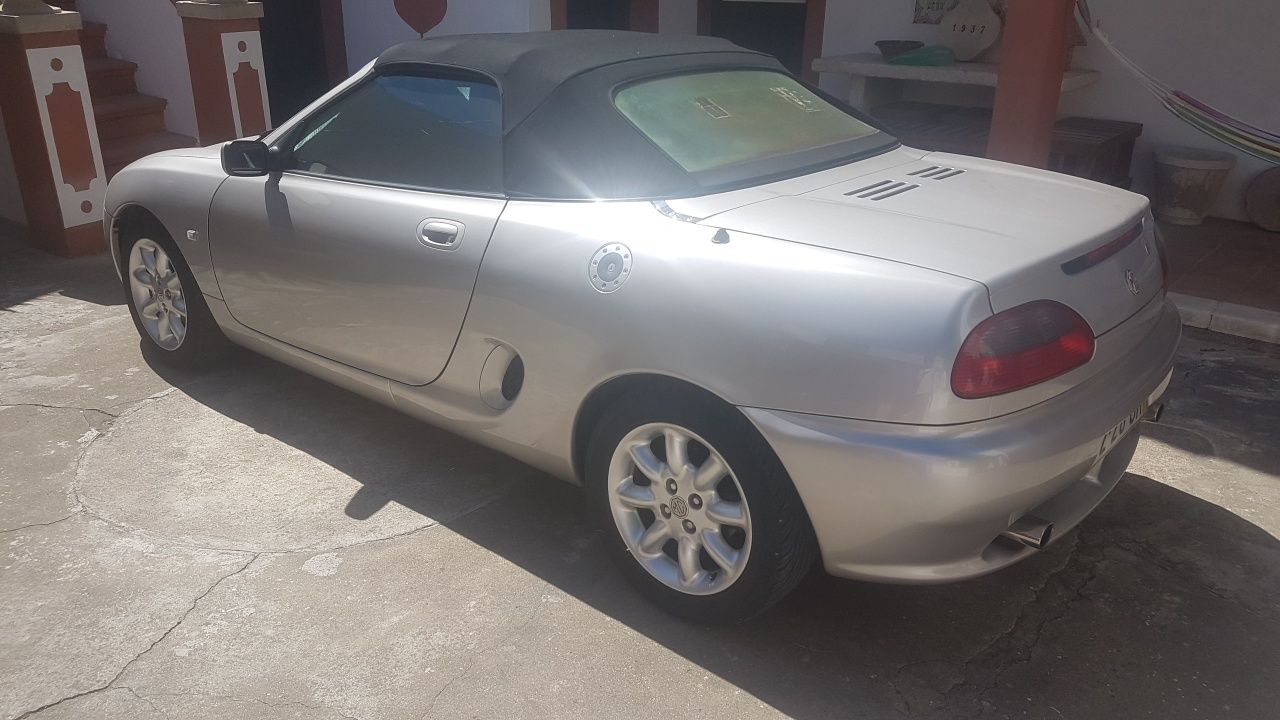 MG MGF 2002 último modelo
