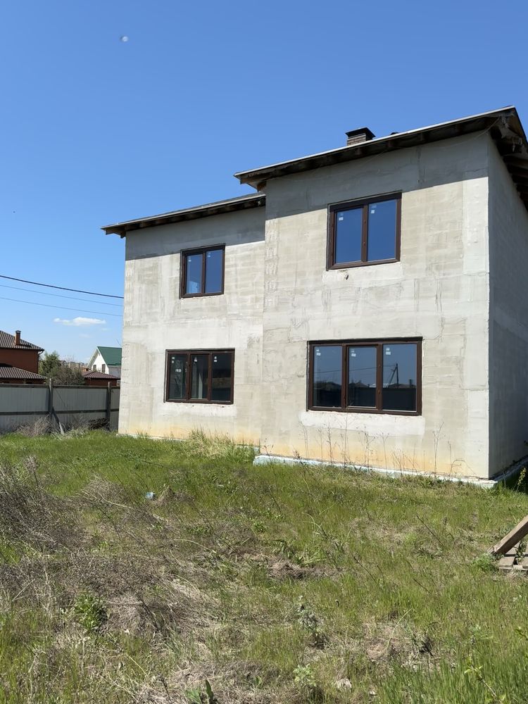 Продам качественный дом с подвалом в Лесках. Хуторок