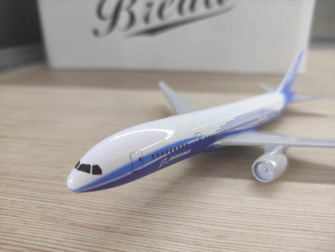 Model Boeing 787