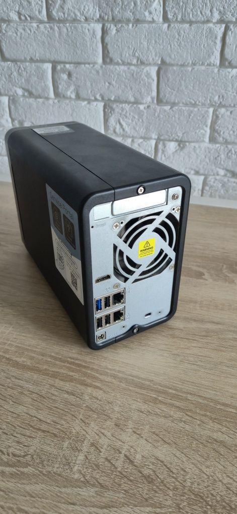 Serwer plikow Qnap TS 253D