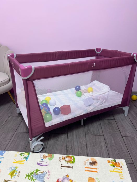 Продам манеж в отличном состоянии