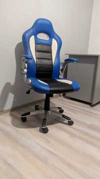 Офісне крісло 1000 грн