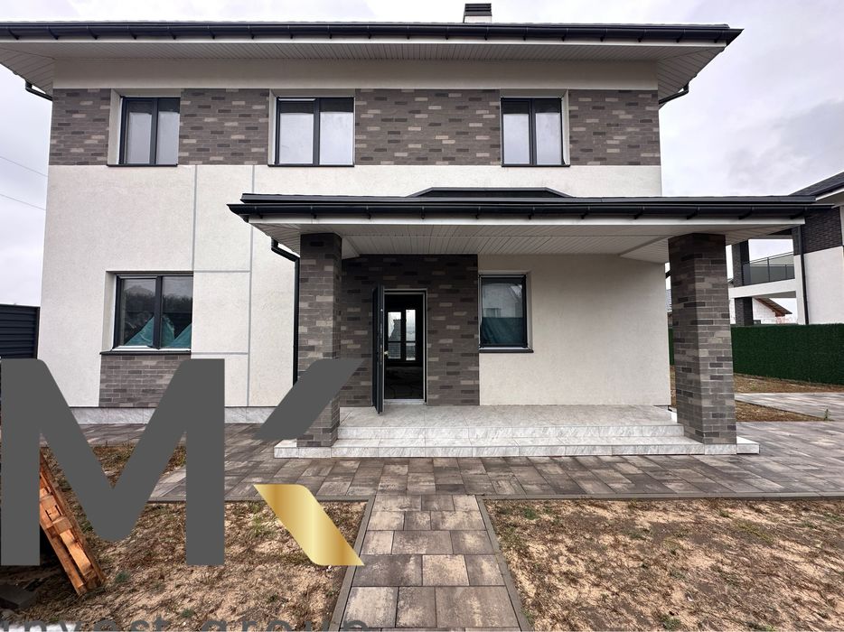 Будинок 2-поверховий із терасою та балконом — Дмитрівка.