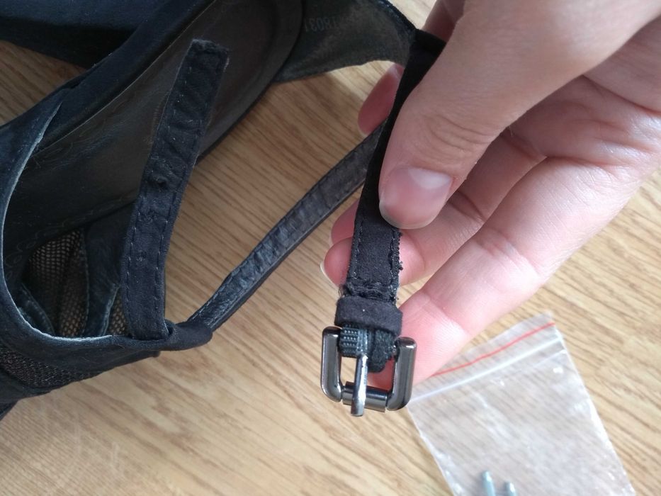 Czarne szpilki zamszowe z koronką r.35 Jennifer&Jennifer CCC