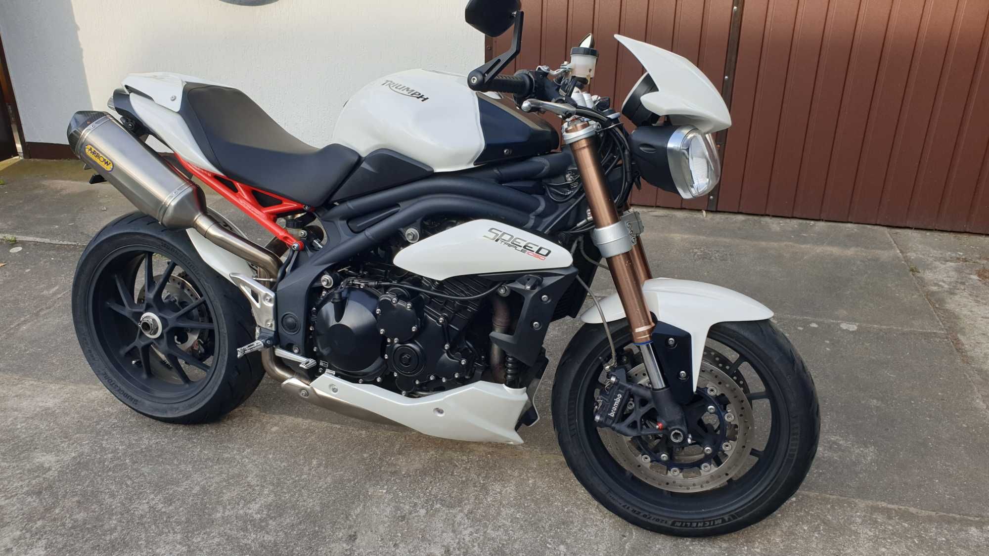 Triumph Speed Triple 1050, rok prod. 2011