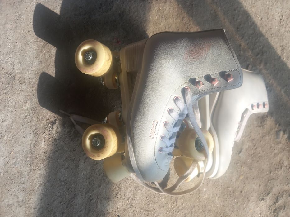 Vendo patins  como novos ,vendo porque  já não  serve