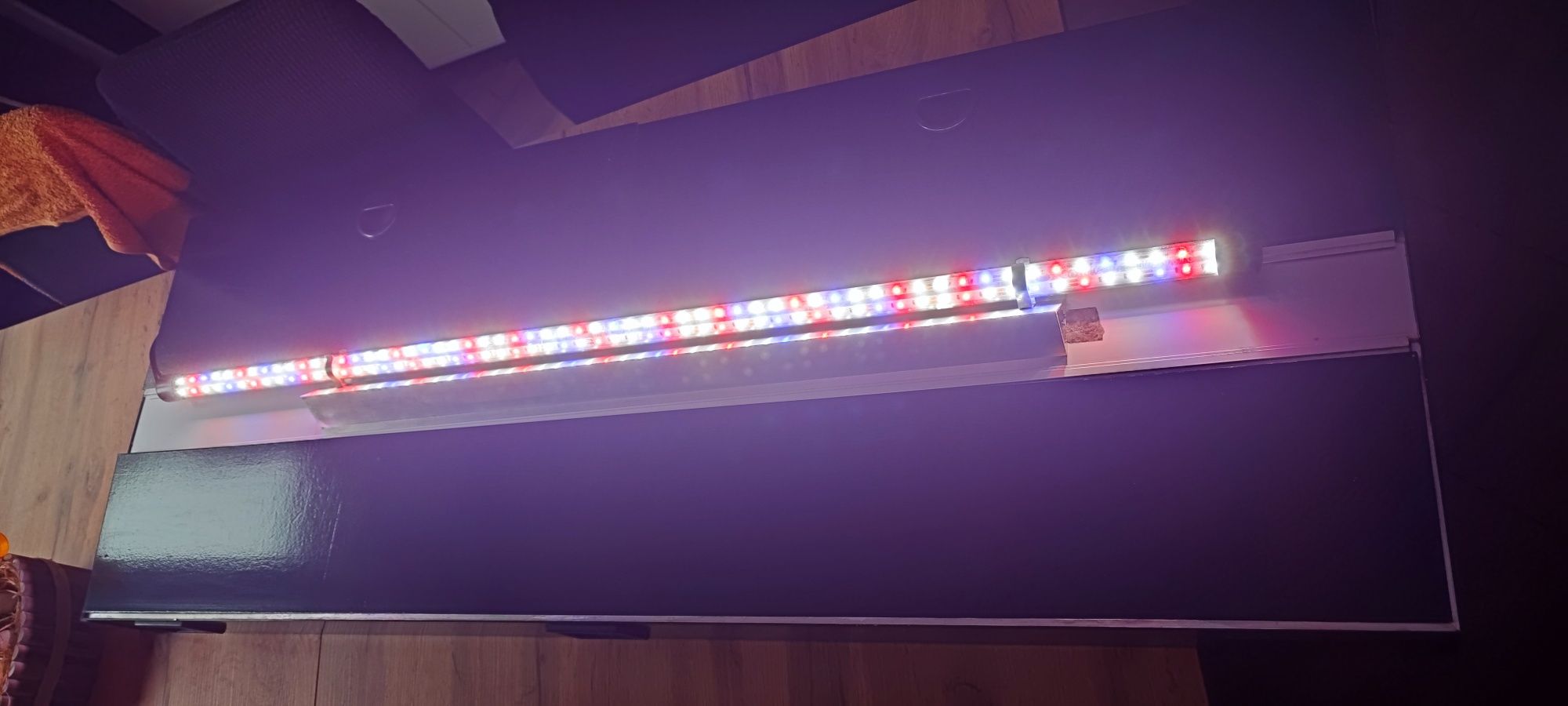 Pokrywa do akwarium z oświetleniem 118x43 robiona na zamówienie