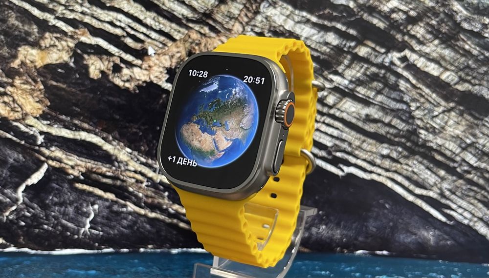 Apple Watch  Ultra 49 mm GPS LTE / Titanium