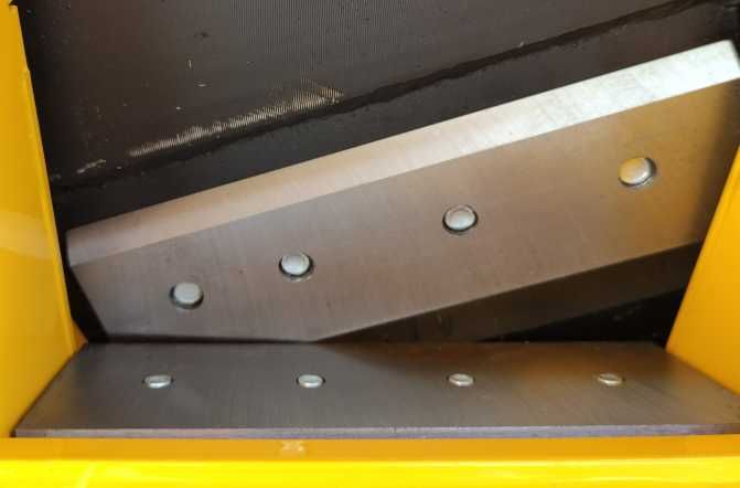 Rozdrabniacz do Gałęzi Spalinowy MASTERCUT AU-DGS1500 LONCIN 420 125MM