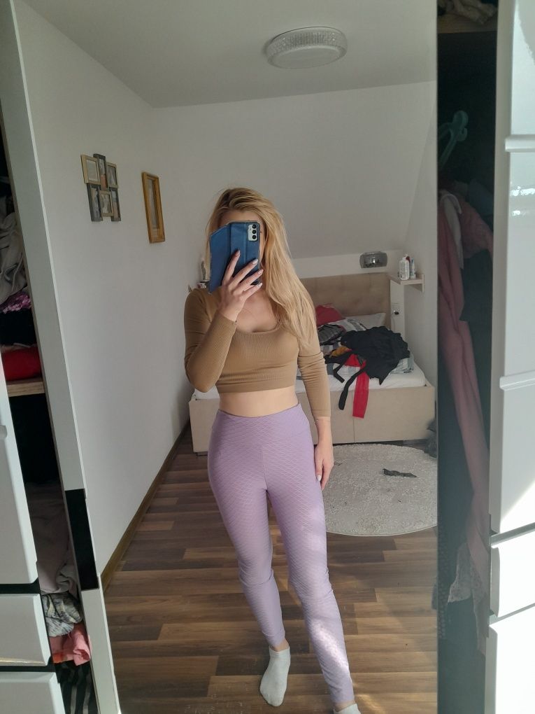 Legginsy getry wzorki marszczone  na pośladkach sexy podkreślające