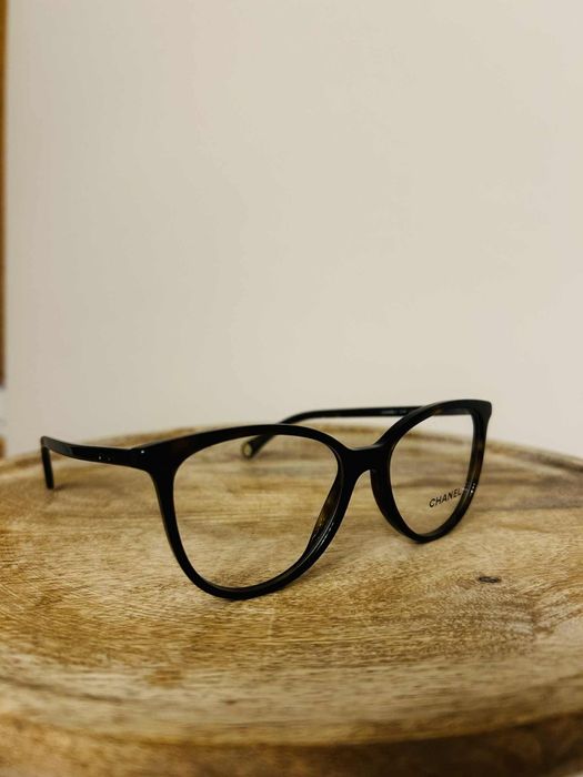 Nowa oprawka Chanel