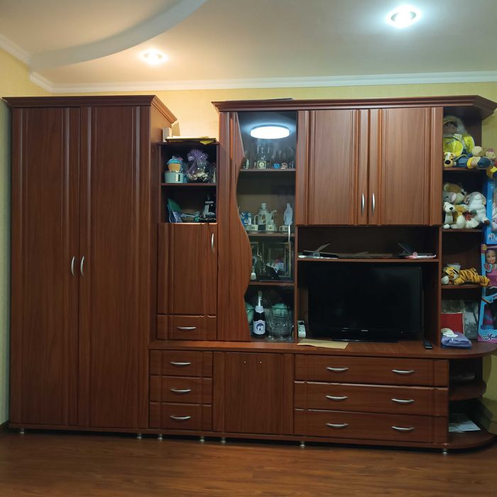 Продам стінку б/у