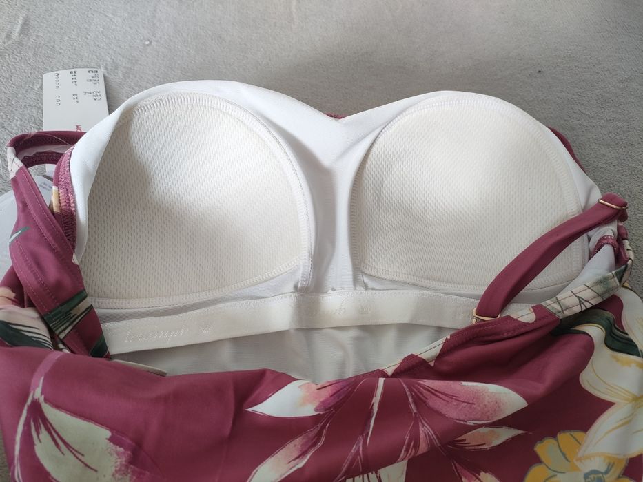 Jednoczęściowy strój kąpielowy Triumph rozm. 75C/M