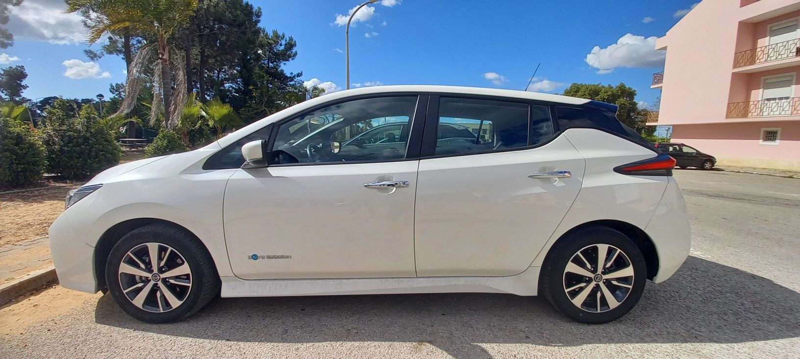 Nissan leaf 2018