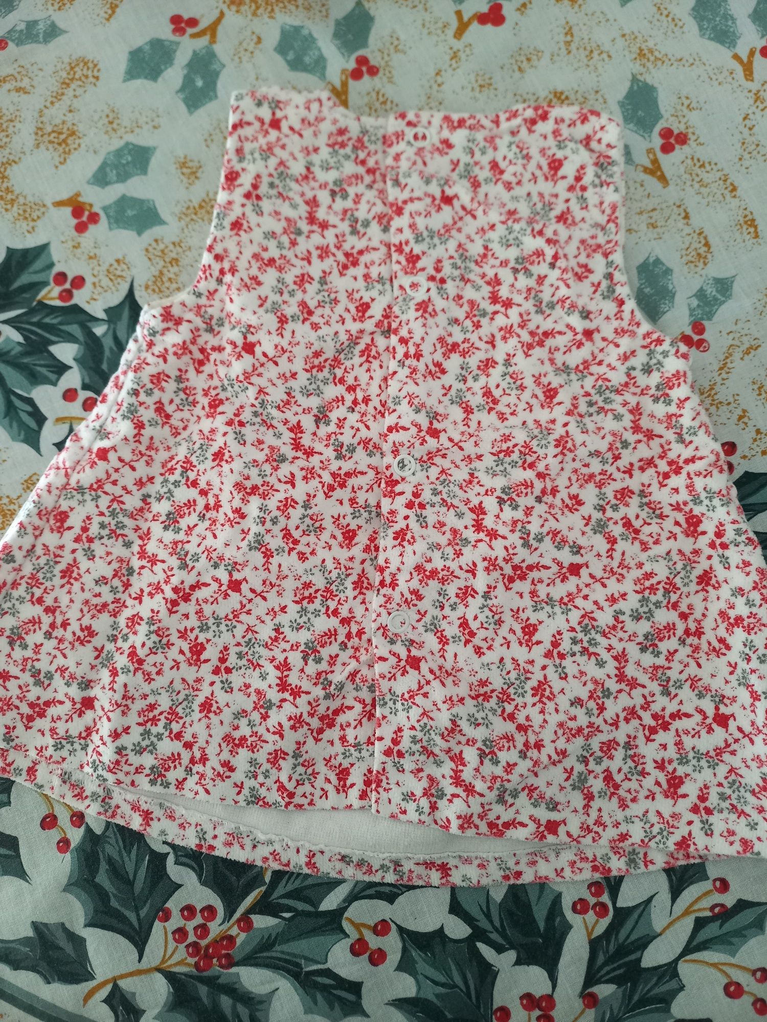 Vestido de menina com casaco 1-3meses(novo)

Artigo completamente novo