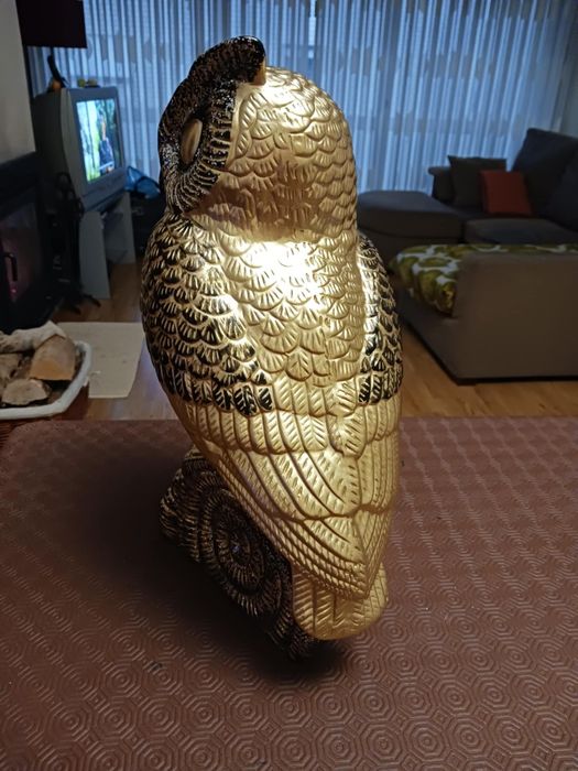 Duas corujas decorativas