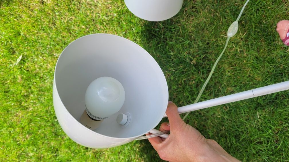 Lampki nocne stołowe białe metalowe tripod sypialnia, cena za komplet