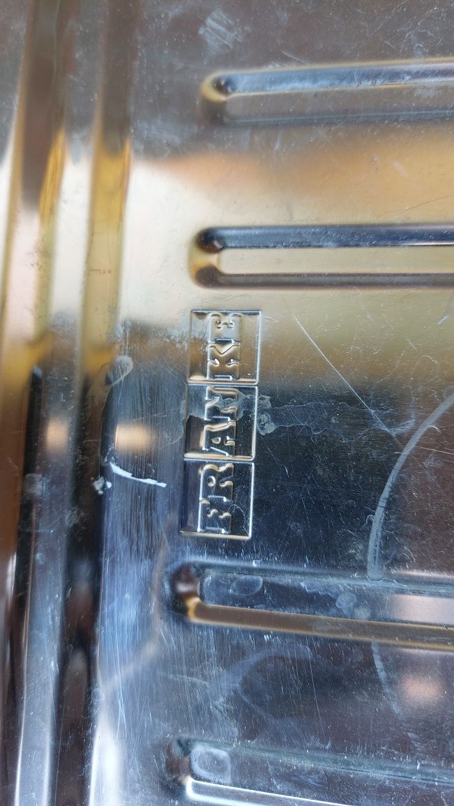 Zlewozmywak kuchenny z baterią