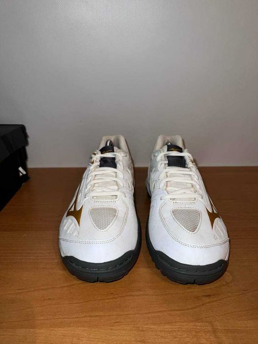 Кросівки Mizuno Wave Lynx