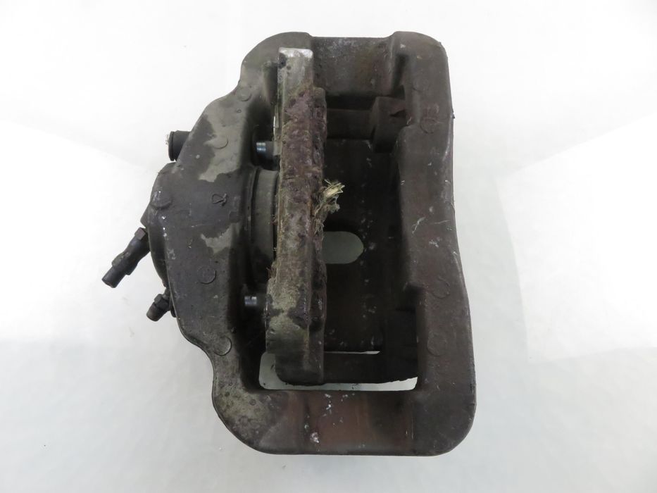 Zacisk Prawy Przód Bmw 7 E65 740 D