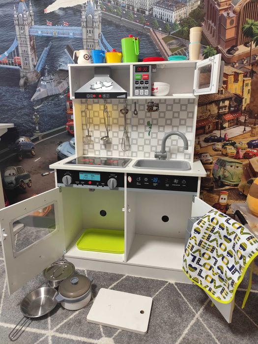 Kuchnia drewniana z dźwiękiem i światełkami