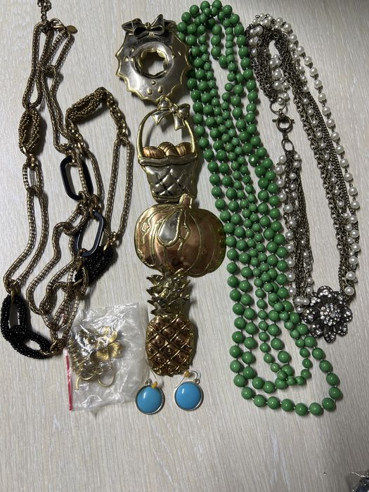 Біжутерія одним лотом(все що  є на фото)