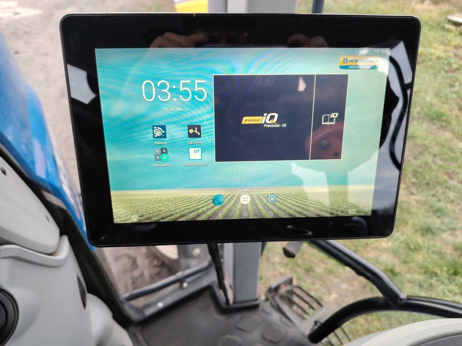 Трактор New Holland T6090