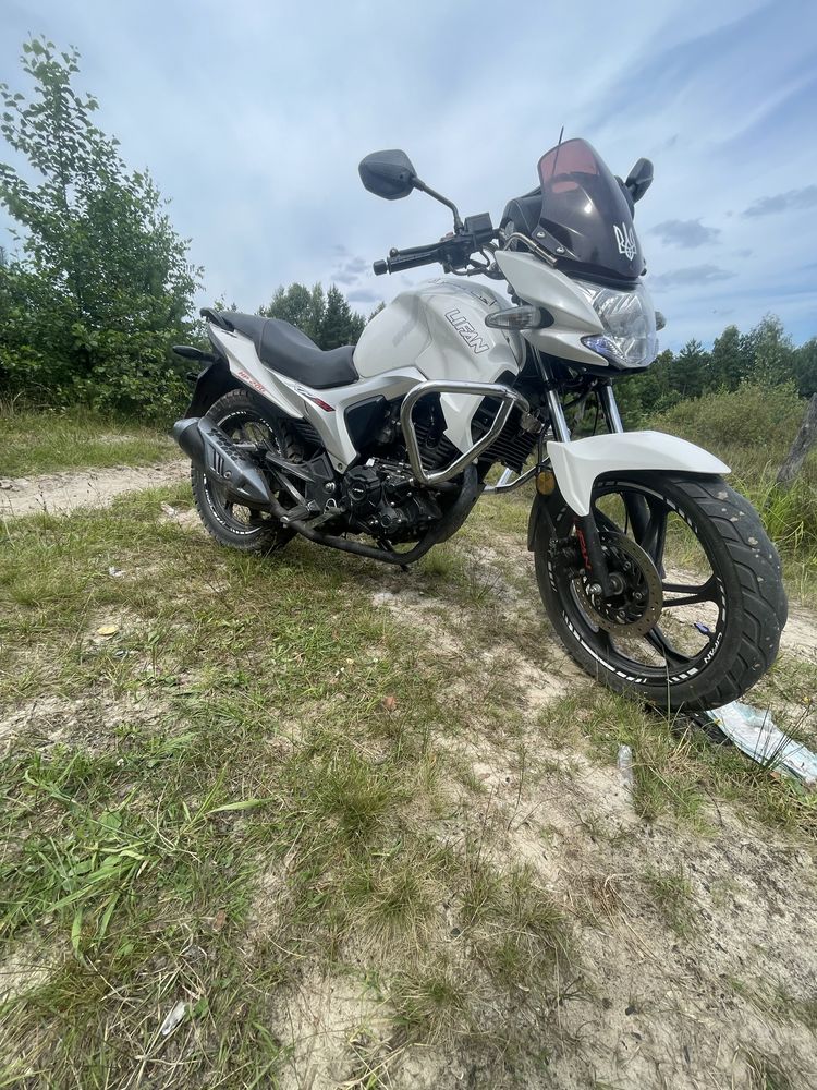 Продам ліфан кп 200