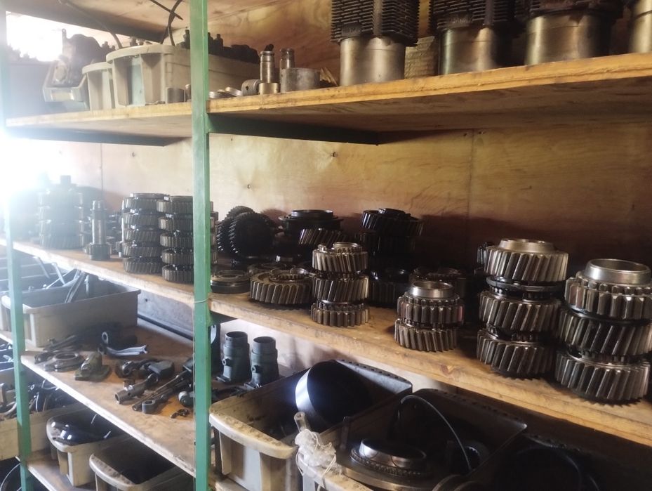 Części do Mb trac od 700 do 1800