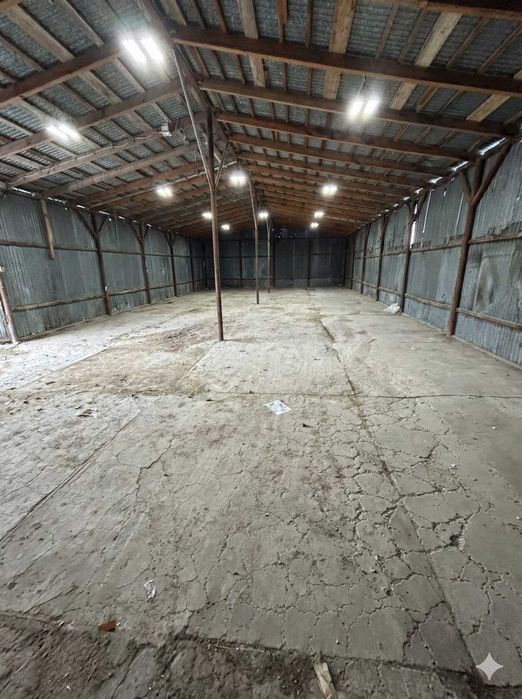 Wynajmę wiatę magazynowa o pow. 300 m2