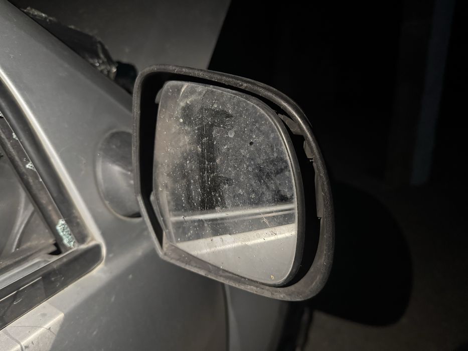 Продам Зеркала ліве та праве Renault Duster 2010-2017 років виписку!