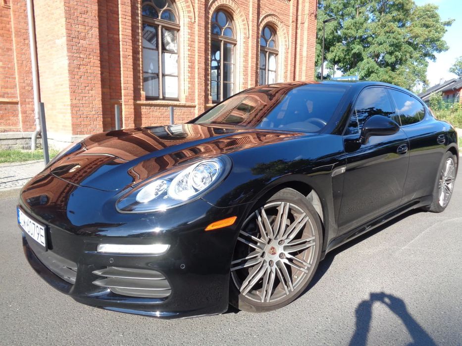 Porsche Panamera 4 PDK Edition