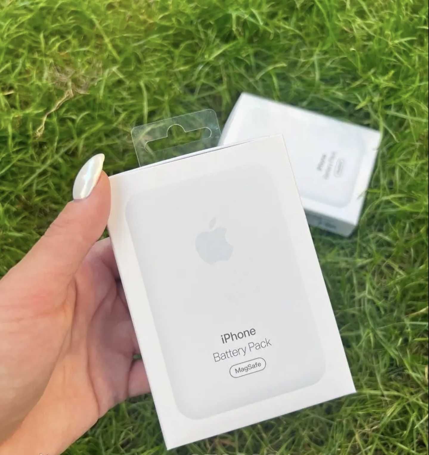 зарядный повербанк magsafe портативный магнитный в коробочке