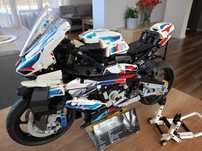 Klocki techniczne BMW M 1000 RR, 1921 elementów.
