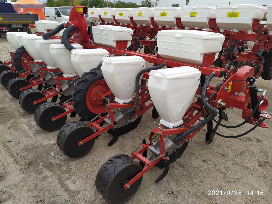 Сівалка пневматична УПС-8 СУ кукурудзяна,соняшникова,гарбузова