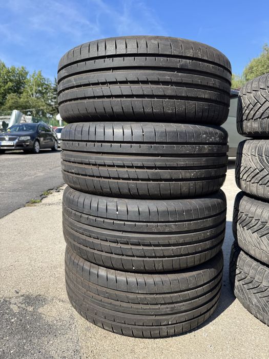 Opony 245/45R18  Goodyear 2022r 2x7.7mm 2x7mm
