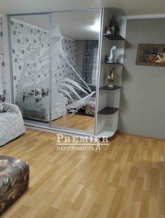 Продам 1-кімнатну квартиру з сучасним ремонтом. Парк Ентузіастів.
