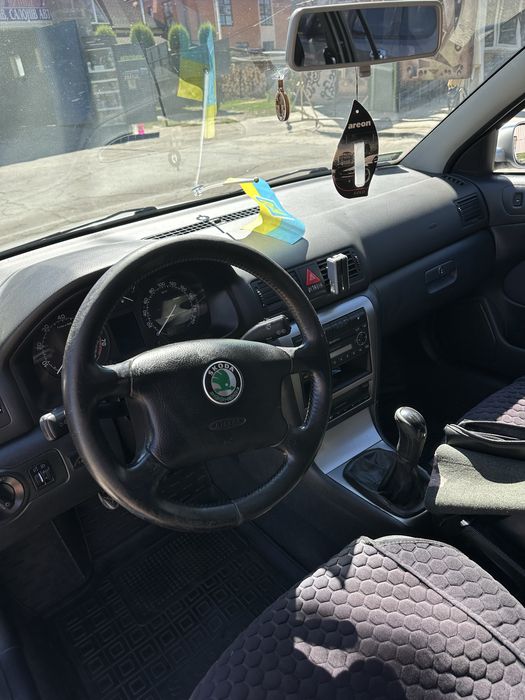 Продам skoda octavia tour