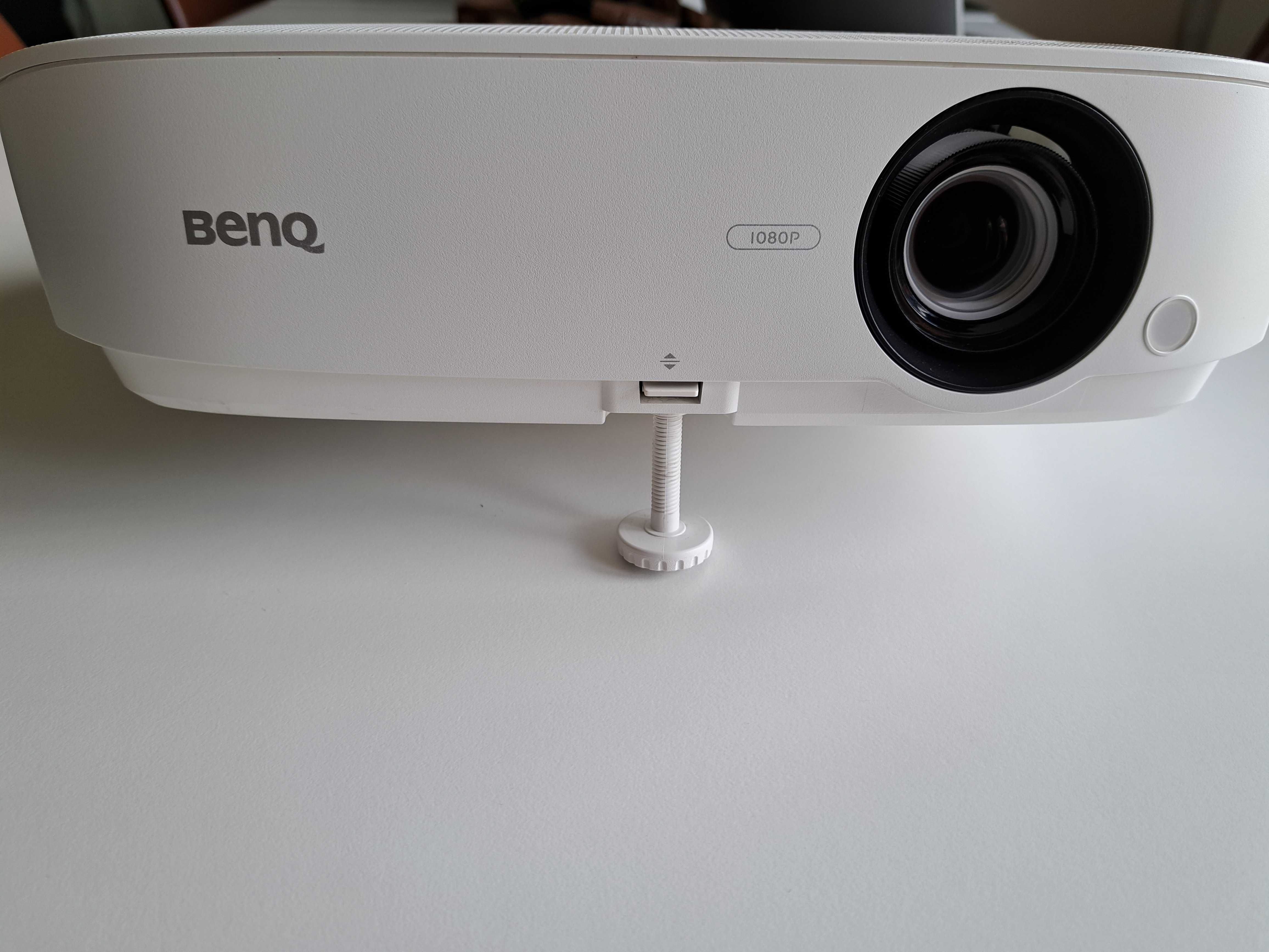 Projektor BenQ TH535 + Gratisy