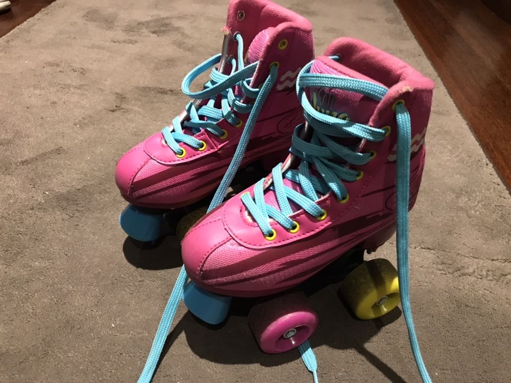 Patins soy luna praticamente novos. Ideal para iniciantes