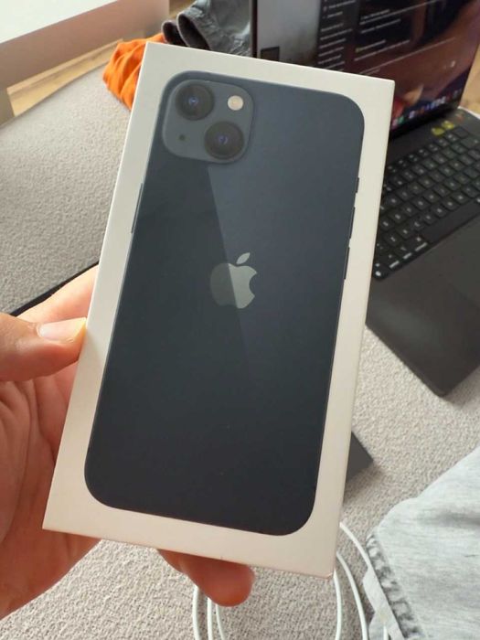 iPhone 13 256 GB Midnight • Bateria 87% • Pudełko + kabel • Sprawny