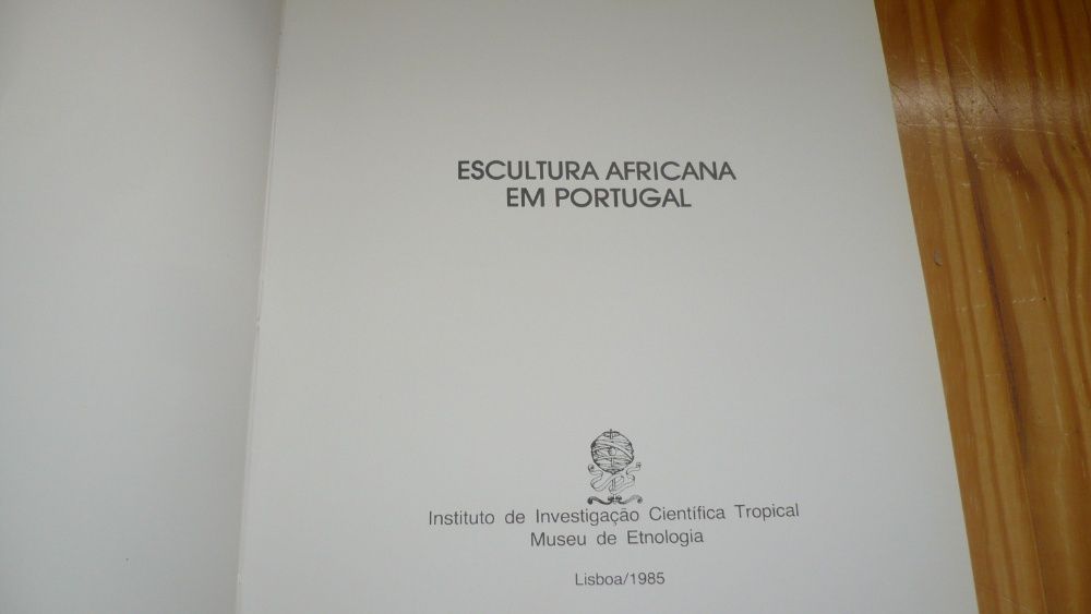 Escultura Africana em Portugal - 1985