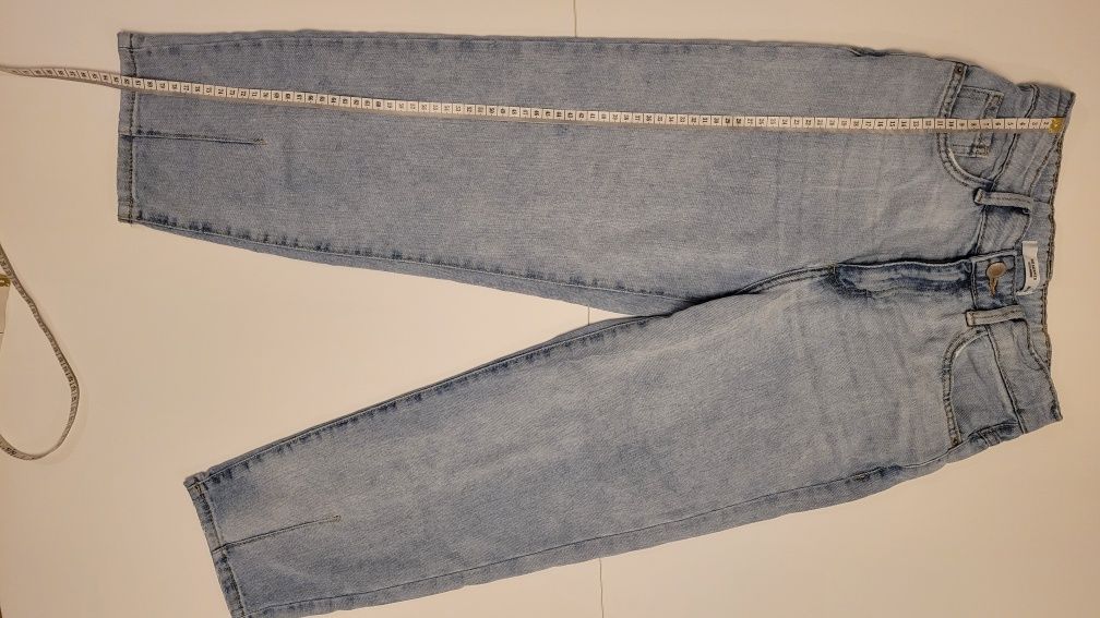 Błękitne jeansy Reserved rozm 152