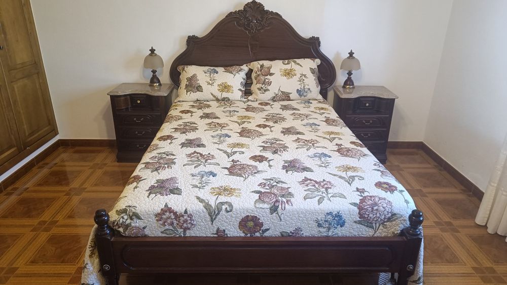 Conjunto quarto madeira maciça