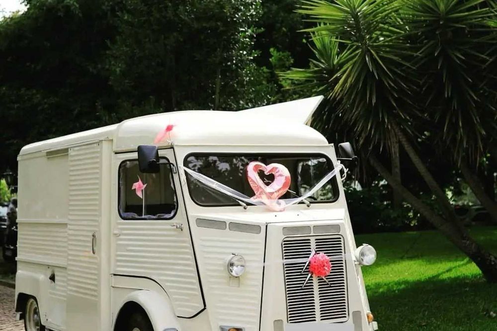 Aluguer Veículo para Eventos - Citroën HY Vintage/ Mota Piaggio