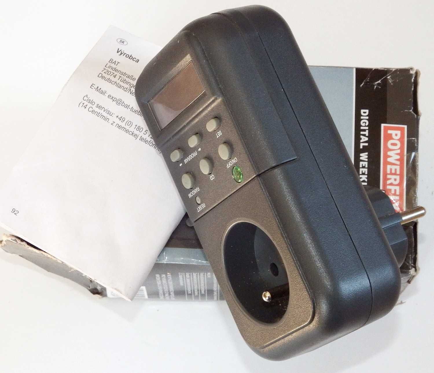 Elektroniczny zegar sterujący z programatorem [symulacja obecności]