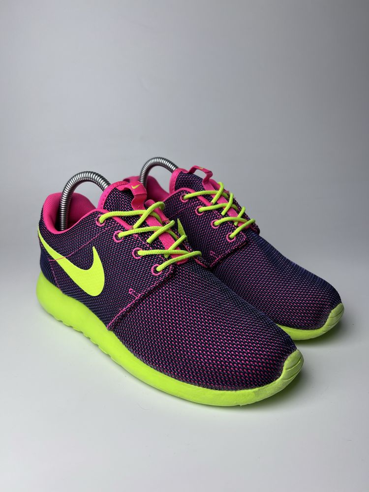 38р. Легкі літні кросівки Nike Roshe Run