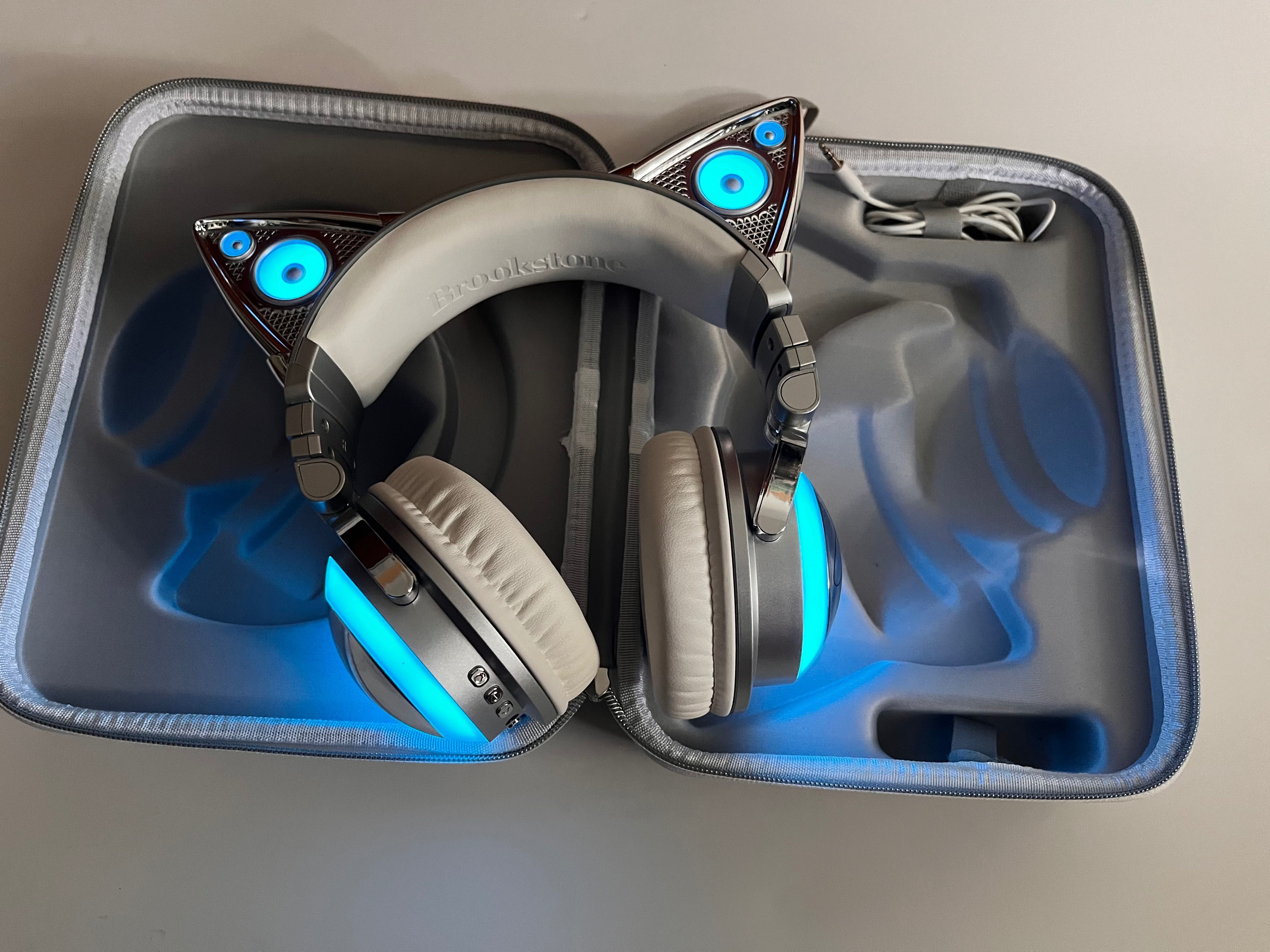 Słuchawki Brookstone Ariana Grande